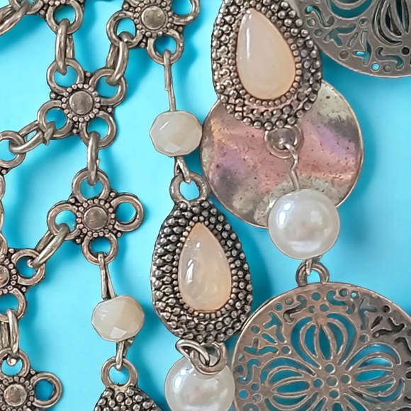 Coins statesmen/ Bib silver tone necklace - Picture 3 of 9